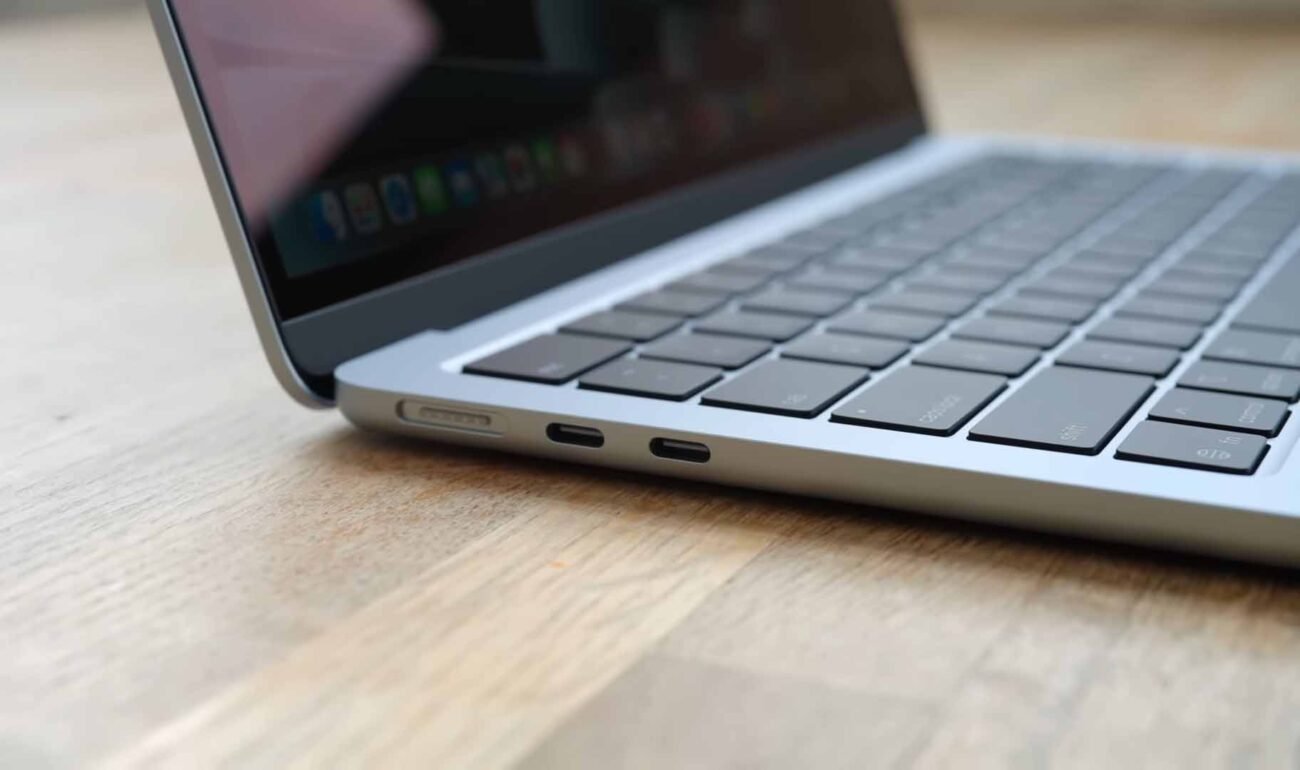 MacBook Air M4
