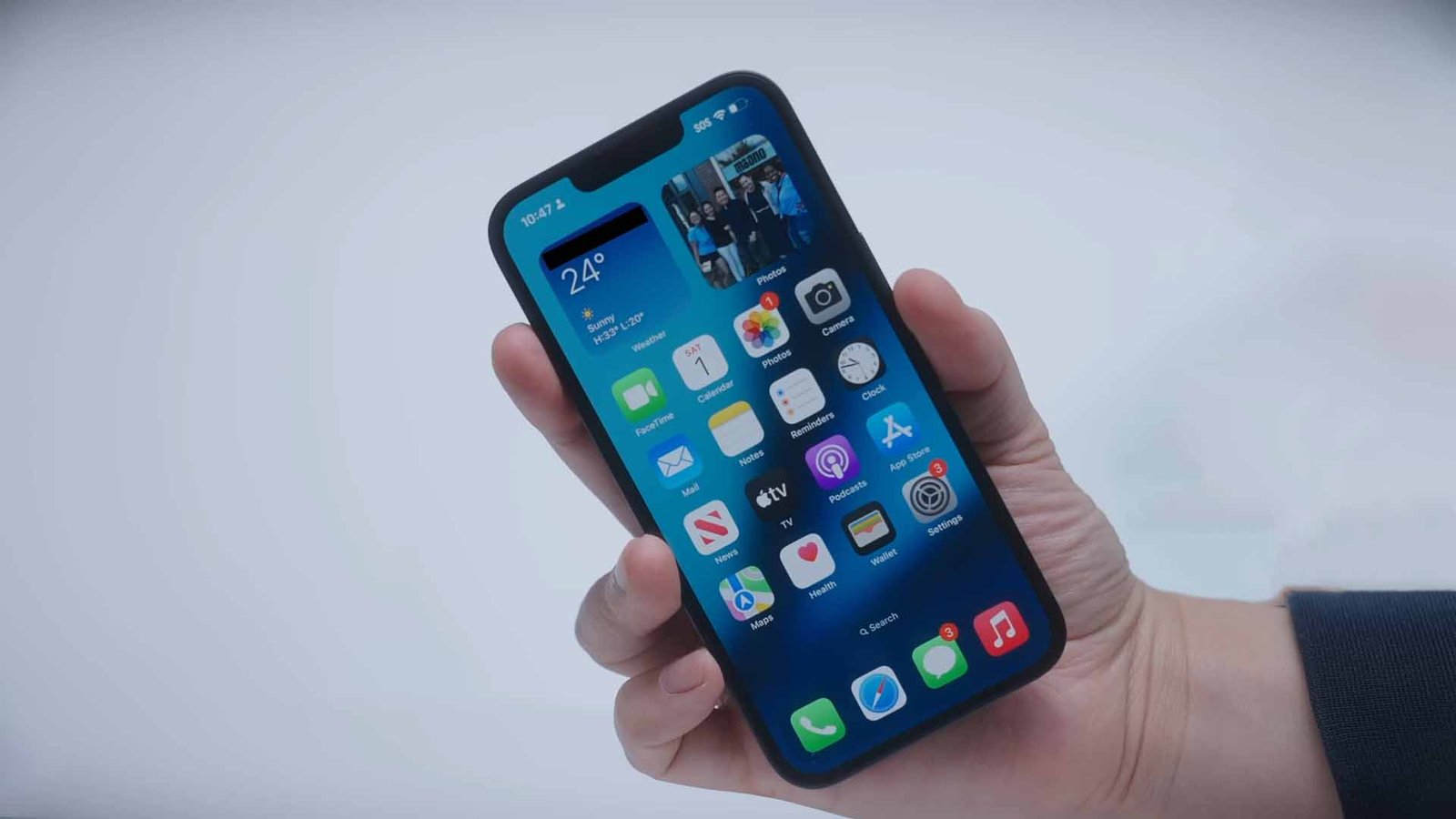 iPhone 16e