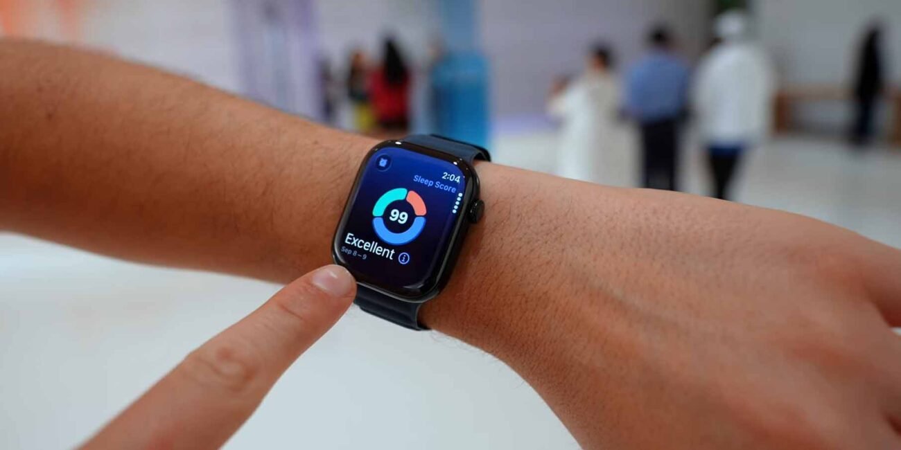 Apple Watch Series 11 vs Watch SE 3